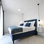 Merci Villa *